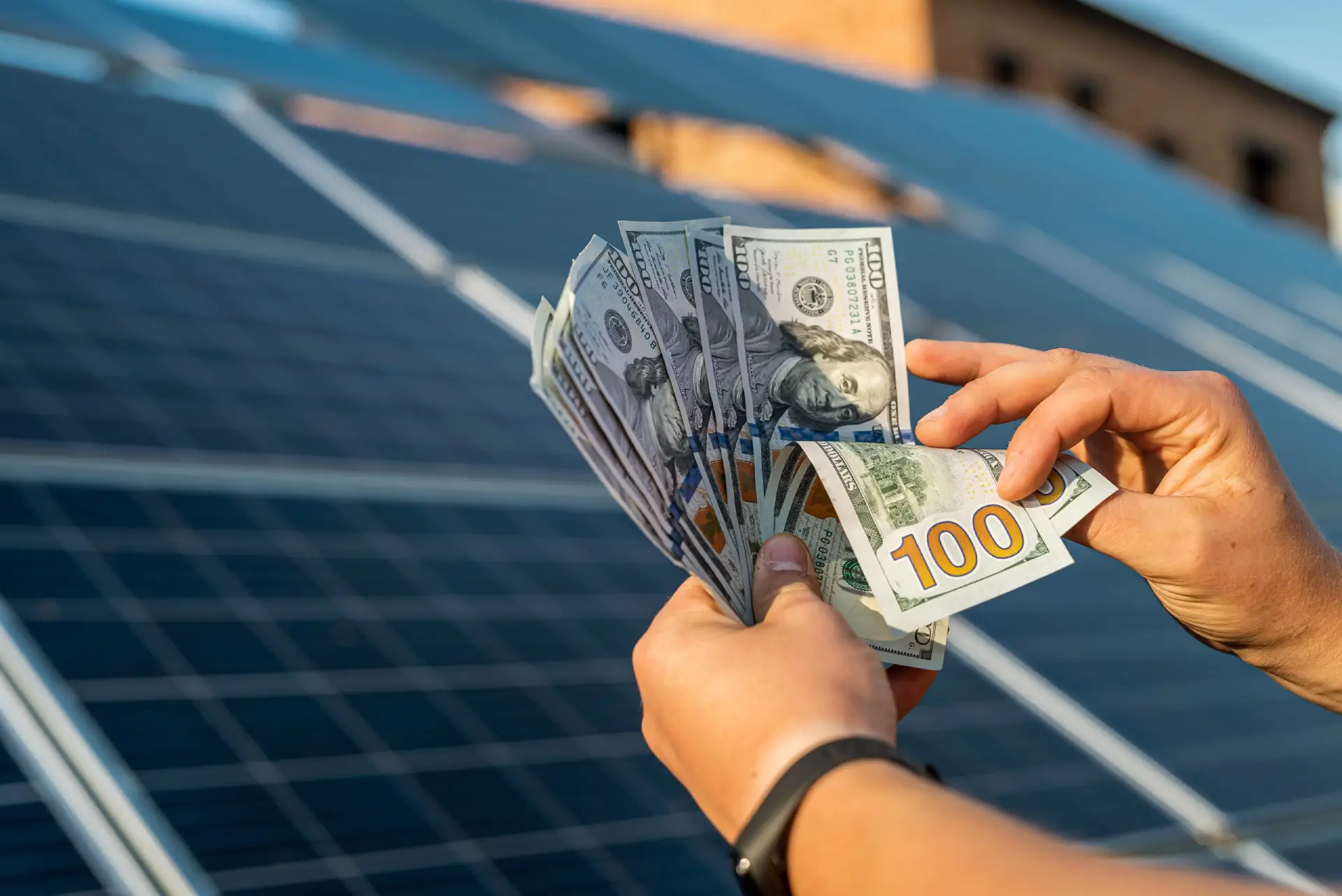Maximise your return on investment by selling excess solar electricity
